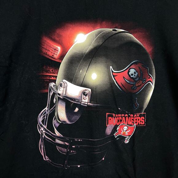 NFL Mens Shirt Black Crew Neck Tampa Bay Buccaneers Short Sleeve 100% Cotton XL - Picture 3 of 11